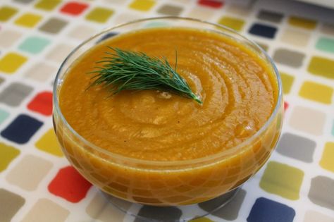 Creamy Carrot Zucchini Soup - No Way That's Healthy! Courgette Soup Recipe, Carrot Zucchini, Zucchini Soup, Road Trip Snacks, How To Roast Hazelnuts, Carrot Soup, Kosher Recipes, Jet Lag, Fresh Dill