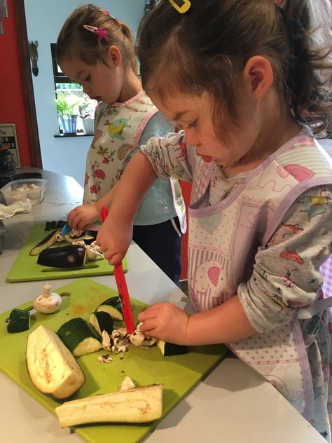 Soft Vegetables, Toddler Vegetables, Toddler Chores, Chopping Vegetables, Mini Chef, Kids Vegetables, Foodie Friday, Chef Knife Set, Messy Play