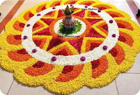 Onam Floral Design, Diwali Floral Rangoli, Flower Rongali Design, Onam Flower Rangoli Design, Onam Simple Pookalam, പൂക്കളം Design, Big Flower Rangoli Designs, Rangoli Flowers Designs Ideas, Diwali Flower Rangoli Ideas