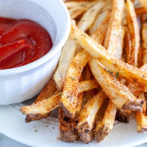 French Fry Seasoning French Frie Seasoning, Fries Seasoning, Fry Seasoning, French Fry Seasoning, Amish Food, Homemade Seasoning, Diy Mixes, Homemade French Fries, Spice Mix Recipes