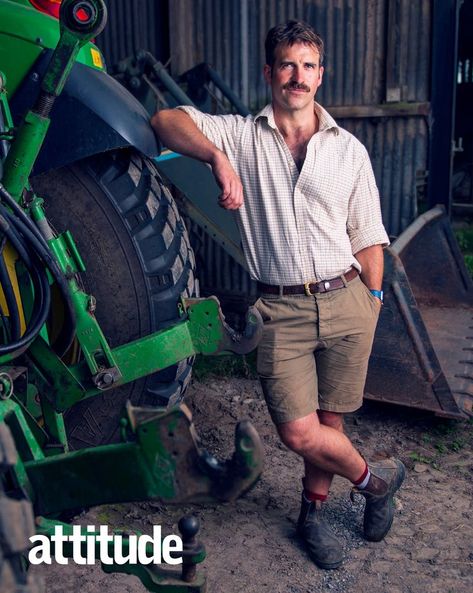 Ben Andrews- Farmer Ben (@bentheoandrews) Farmer Aesthetic, Metrosexual Men Fashion, Dark Haired Men, Moustaches Men, Mustache Styles, Mustache Men, Scruffy Men, Beefy Men, In Aesthetic