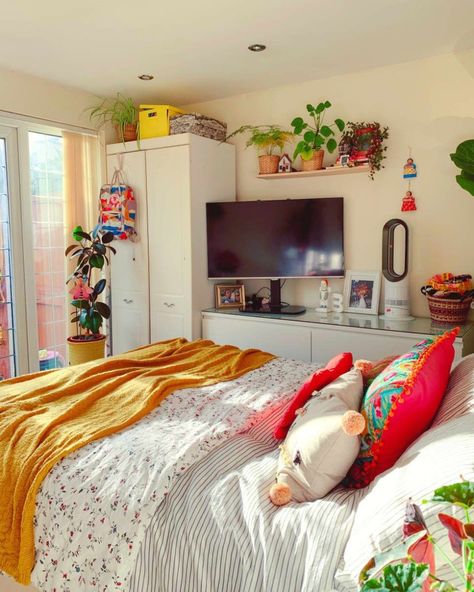 This home was an entry in the 2023 Small/Cool Contest! Colorful Small Bedroom Ideas, Small Bright Bedroom, Small Apartment Decorating Colorful, Small Colorful Bedroom, Simple Colorful Bedroom, Imanicore Aesthetic, Bedroom Ideas Bright, Besties Apartment, Bright Colorful Room