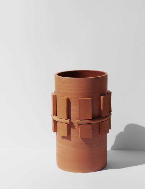 Pottery Cylinder, Rounded Furniture, Terracotta Clay Sculpture, Texture Vase Ceramic, Coiled Ceramic Vessels, Ceramic Vases Handmade Shape, Clay Handbuilding, Sculptural Ceramic Vessels, Flamingo Estate