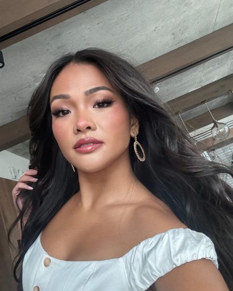 Kelly Ripa and Bachelorette Jenn Tran's Playful Banter Sparks Debate on Love on TV Jenn Tran, Ashley Bennett, Bachelorette Outfit Ideas, Mark Consuelos, Kelly Ripa, 90 Day Fiance, On Live, The Bachelorette, Ageless Beauty