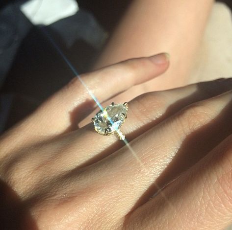 Credit: Nicole Trunfio/Instagram Hera Cabin, Hera Aesthetic, Juliette Ferrars, The Bling Ring, 90's Fashion, Put A Ring On It, Ring Ring, Bling Bling, The Light