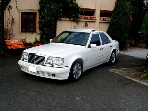 w124 White Mercedes Benz, W124 E500, White Mercedes, Benz W124, 4x4 Wheels, Mercedes W124, Valentine Photography, White Wallpaper, Classic Beauty