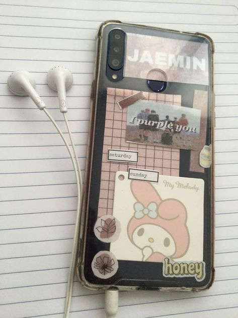 Phonecase Aesthetic, Phonecase Ideas, Clear Phone Case Design, Diy Phone Case Design, Kpop Phone Cases, Iphone Life Hacks, Girly Phone Cases, Diy Iphone Case, Kawaii Phone Case