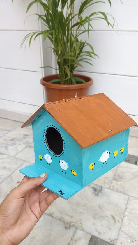 Unique sparrow house idea 💡 Sparrow House, Easy Drawings Sketches, Climate Action, Art Drawings For Kids, Paper Crafts Diy, Crafts Diy, House Painting, Creative Ideas, Drawing Sketches