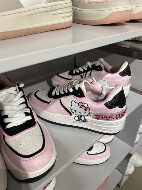 Sanrio Clothes, Hello Kitty Things, Kitty Aesthetic, Hello Kitty Shoes, Kitty Clothes, Hello Kitty Clothes, Dr Shoes, Hello Kitty Aesthetic, Gossip Girls