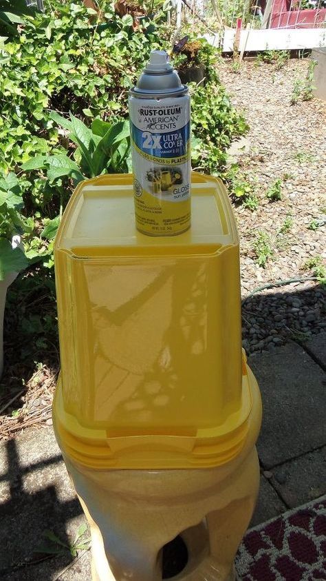 Cat Litter Containers Repurpose, Tidy Cat Bucket Ideas, Repurposed Cat Litter Bucket, Cat Liter, Tidy Cat Litter, Spray Paint Plastic, Reuse Containers, Dog Kennel Cover, Bucket Ideas