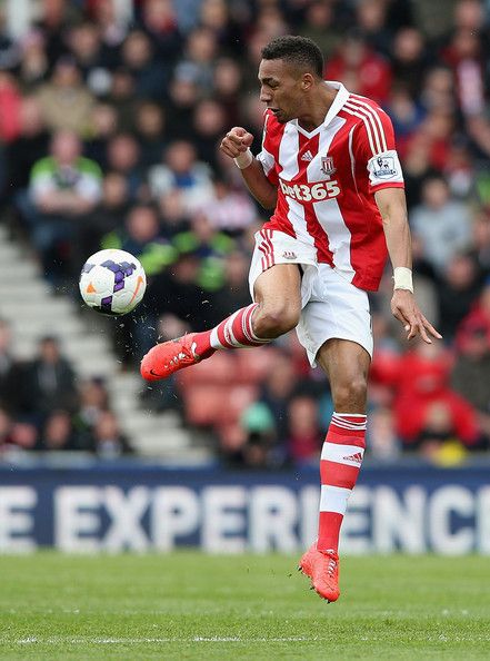 Steven Nzonzi of Stoke City in 2014. Stoke City, Football, Quick Saves, Stoke City Fc, American Football