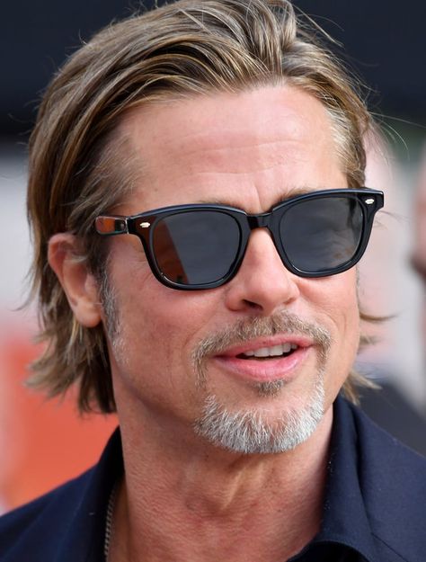 Slide 19 of 24 Brad Pitt Long Hair, 00s Hair, Brad Pitt Pictures, Brad Pitt Style, Brad Pitt Hair, Guy Haircuts Long, Medium Length Hair Men, Men Haircut Styles, Buzz Cut