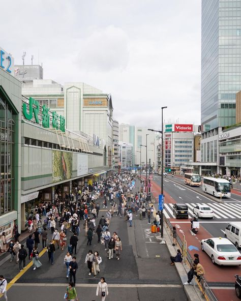 Yasumi Japan on Instagram: “Shinjuku station south exit area. Took these photos on the last day of long holidays (Golden week), Sunday. #tokyo #japan #shinjuku…” Shinjuku Station, Golden Week, Long Holiday, Hiroshima, Last Day, Osaka, Kyoto, Places Ive Been, Tokyo