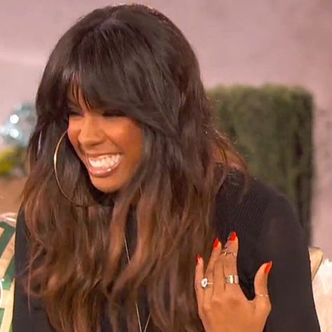 Kelly Rowland Makeup, Kelly Rowland Hair, Amazing Engagement Rings, Kelly Rowland Style, Black Hair Curls, He Popped The Question, Perfect Bangs, Porsha Williams, My New Haircut