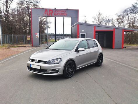 Tungsten Silver Mk7 TSI GT - Page 2 - GOLFMK7 - VW GTI MKVII Forum / VW Golf R Forum / VW Golf MKVII Forum Vw Golf R Mk7, Golf Tsi, Golf R Mk7, Vw Gti, Golf R, Car Volkswagen, Golf Gti, Golf Tips, Dream Car