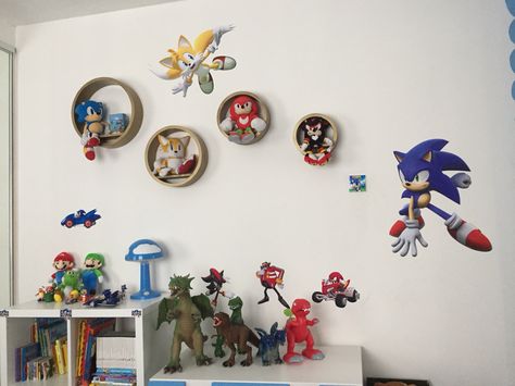 Sonic The Hedgehog Bedroom Decor, Sonic And Mario Bedroom, Sonic Bedroom Ideas Diy, Sonic The Hedgehog Room Ideas Boys, Sonic Room Decoration Ideas, Sonic The Hedgehog Room Decor, Sonic Themed Room, Sonic Bedroom Decor, Sonic The Hedgehog Room Ideas