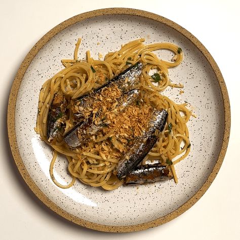 Spiced Garlic Tinned Fish Spaghetti Spaghetti And Fish Dinner, Tin Fish Recipes Dinners, Tin Fish Recipes, Sardine Spaghetti, Recipe Tin Eats Fish, Tinned Fish Recipes, Tin Fish, Tinned Fish, Fish Pasta