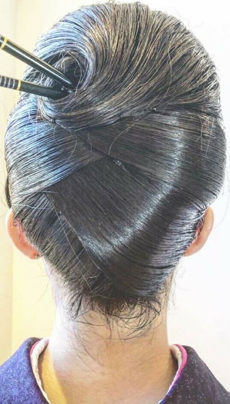 Big Bun Hair, Amazing Hairstyles, Easy Hairstyles Quick, Big Bun, Romantic Hairstyles, Peinados Recogidos, Bun Hair, Hair Braids, Braids For Long Hair