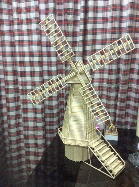 Diy Wind Mill, How To Make Windmill, Toothpick Sculpture, Toothpick Crafts, Netherlands Windmills, Wooden Windmill, Wind Mill, Holiday Math, Wheel Art