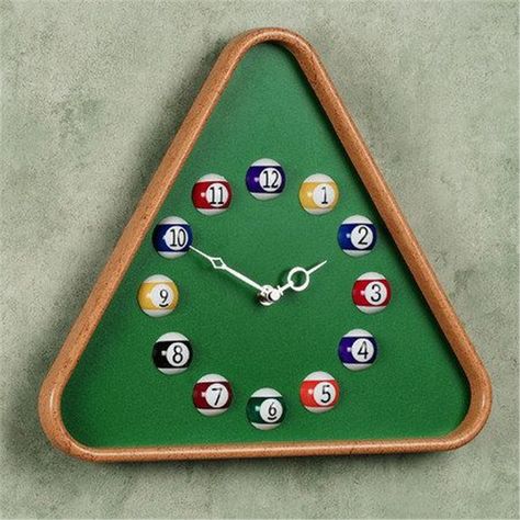 Billiard Wallpaper, Wall Clock Design Ideas, Deco Tv, Clock Design Ideas, Diy Wall Clock, Diy Wand, Man Cave Home Bar, Cool Clocks, Diy Clock Wall