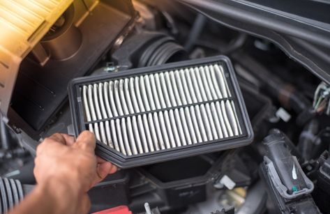 Check air filter in engine car Premium P... | Premium Photo #Freepik #photo #car #check #cleaning #transport Air Car, Car Care Tips, Car Air Filter, Vehicle Care, Standard Oil, Preventive Maintenance, Car Filter, S Car, Oil Change