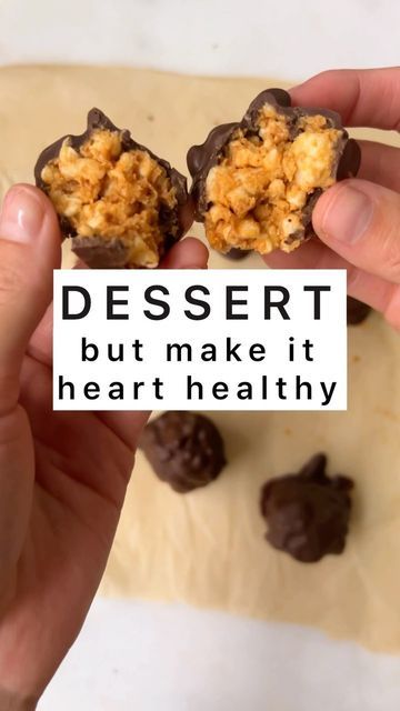 Miga on Instagram: "episode 3 of ‘make it heart healthy’ is a dark chocolate peanut butter rice cake! make these for a sweet, protein-filled snack or dessert 🥜🍫 recipe (makes 5 servings) 1. crumble 2 salt-free rice cakes into a medium mixing bowl 2. add 1/4 cup unsalted creamy peanut butter, 1 tbsp maple syrup, and 1/2 tsp vanilla extract and mix 3. using a 1-inch cookie scoop (or your hands) mold the peanut butter rice into 1-inch balls and set on sheet pan lined with parchment paper (shoul Peanut Butter Rice Cake, Rice Cake Balls, Rice Cakes Healthy, Cake Ball Recipes, Dark Chocolate Peanut Butter, Healthy Dark Chocolate, Chocolate Peanut Butter Desserts, Chocolate Melting Wafers, Chocolate Covered Peanuts