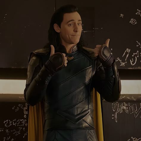 Shifting To Mcu, Loki Gif, Lady Thor, Marvel Widgets, Loki Funny, Mcu Visuals, Loki Whispers, Corvette C7 Stingray, Marvel Shifting