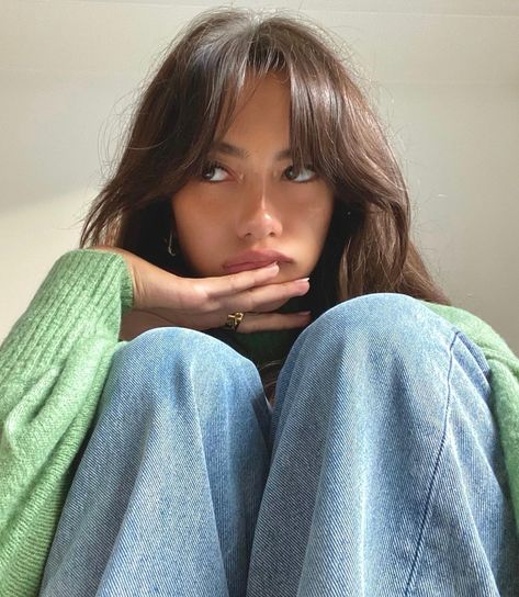 LANI PLIOPA on Instagram: “the bangs just keep getting shorter [& frizzier]” Shag Long Bangs, Brunette Bangs Long Hair, Lani Pliopa, 사진 촬영 포즈, Pics Inspo, Wispy Bangs, Foto Poses, Brand Board, Haircuts With Bangs