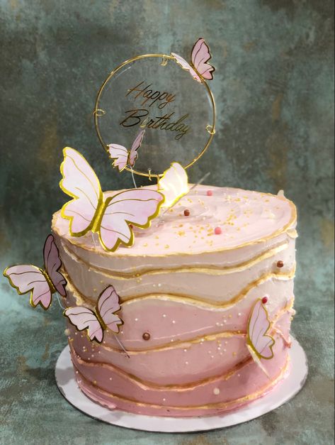 Cake Butterfly, Pastel Gradient, Ombre Cake, Butterfly Cakes, Hip Hip, Pink Ombre, Butterflies, Pastel, Cake