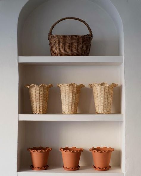 STRAW on Instagram: "Swapped out Christmas decorations for our Wavy Edge Rattan Vases - made in collaboration with the wonderful @edit.58 … a huge thank you to @sarah.tomczak & @redmagazine for featuring it in your editors letter 🌾" Rattan Vase, Monday Inspiration, Terracotta Pot, Table Centers, Centre Pieces, Terracotta Pots, Table Centerpieces, Outdoor Kitchen, Tablescapes