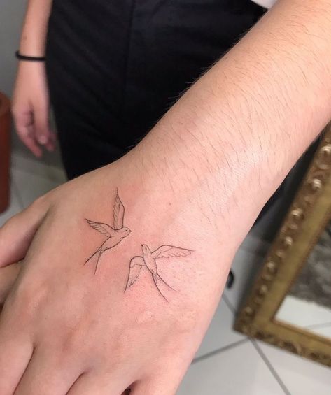 Mother Daughter Tattoos Birds, Bird Foot Tattoo, Swallow Tattoo Wrist, 2 Doves Tattoo, Fine Line Dove Tattoo, Tattoo For Grandfather, Fine Line Bird Tattoo, Golondrinas Tattoo, Small Dove Tattoos