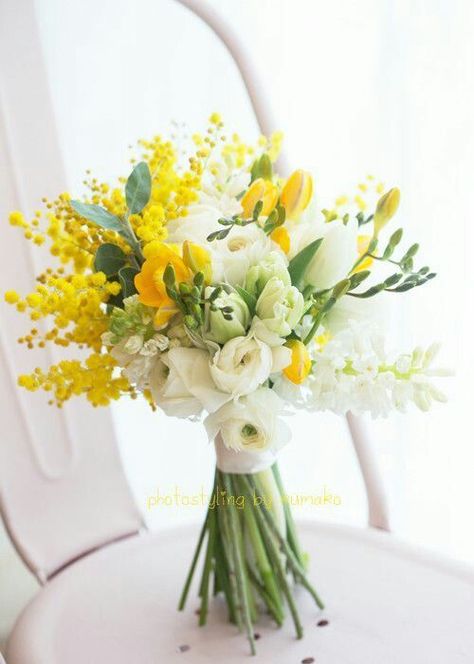 White Peony Bouquet Wedding, Yellow Freesia, Yellow Mimosa, Yellow Bridal Bouquets, Yellow Wedding Bouquet, Ranunculus Bouquet, Mimosa Flower, Peony Bouquet Wedding, Yellow Wedding Flowers