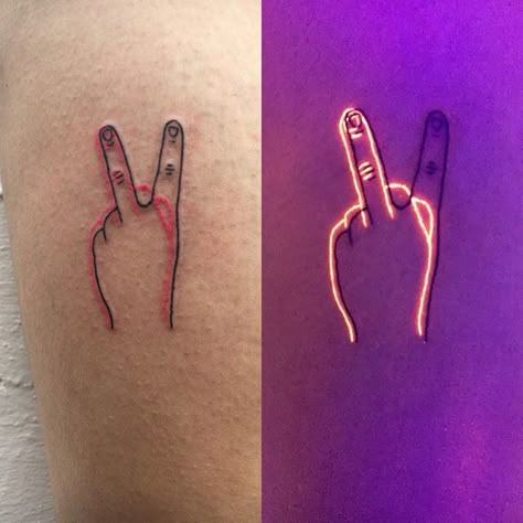 Black Light Tattoo, Tattoo Placements, Uv Tattoo, Light Tattoo, Inspiration Tattoos, Bff Tattoos, Tiny Tattoo, Dark Tattoo, Tattoo Life