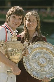 Tennis Pics, Tennis Doubles, Jimmy Connors, Sporting Legends, Chris Evert, 70s Nostalgia, Bjorn Borg, Sports Personality, Vintage Tennis