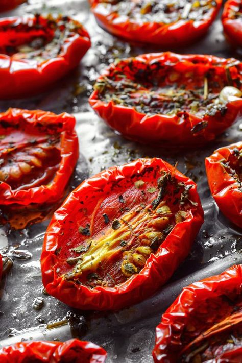 How To Make Sun Dried Tomatoes In The Oven - With Ease! Dried Tomatoes In Oven, Sun Dried Tomatoes In Oven, Tomatoes In Oven, Oven Easy Recipes, Make Sun Dried Tomatoes, Oven Dried Tomatoes, Cherry Tomato Plant, Cherry Tomato Sauce, Dehydrated Foods