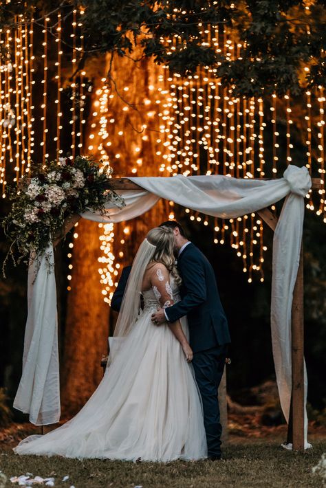 Outside dusk wedding #lights #southernbride #wedding Fairy Lights Wedding Ceremony, Fairlight Wedding, Outside Night Wedding, Tree Light Wedding, Dusk Wedding Ceremony, Dusk Wedding, Firefly Wedding Theme, Summer Evening Wedding, Nighttime Wedding Ceremony