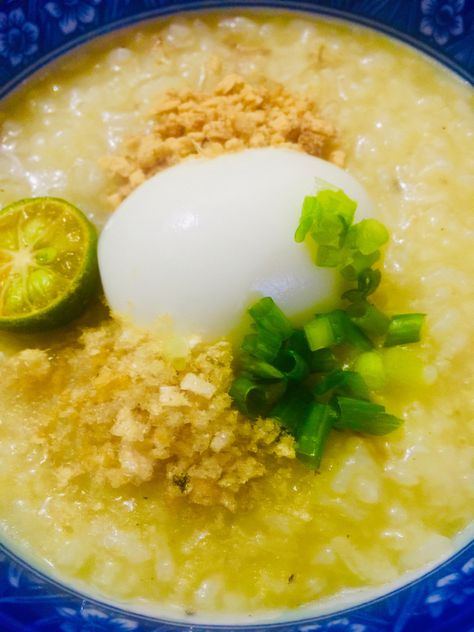 A Filipino favorite breakfast! It is called locally as lugaw. A rice cooked with chicken stock and shredded chicken and top with hard boiled egg and garnish. Superb! Lugaw Filipino Food, Hard Boiled Egg, Rice Porridge, Crazy Funny Pictures, Filipino Food, Boiled Egg, Crazy Funny, Filipino Recipes, Hard Boiled