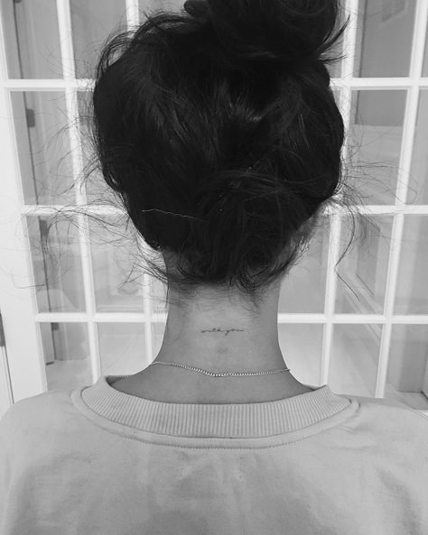 Diy Tattoo Permanent, Tattoo Diy, Back Of Neck Tattoo, Neck Tattoos Women, Ear Tattoos, Diy Tattoo, Dainty Tattoos, Little Tattoos, Tattoo Placement