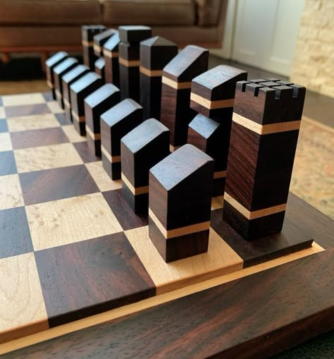 Diy Chess Set, Modern Chess Set, Wood Chess Board, Wood Chess Set, Wooden Chess Pieces, Wooden Chess Board, Chess Boards, Wood Games, Woodwork Ideas