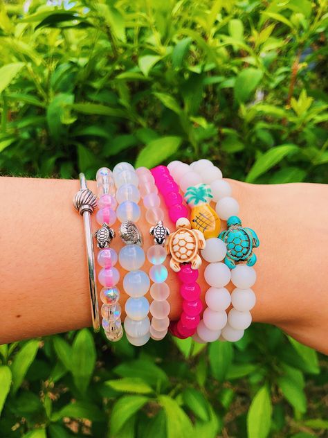 #bracelets #summerfashion #summerstyle #summerjewelry #beachy #ootd #puravidabracelets #puravida #pineapple #seaturtle #turquoise #braceletstacks Live Passionately, Ocean Acidification, Beaded Bangles, Stone Bead Jewelry, Bracelet Craft Diy, Basic Fashion, Bead Charms Diy, Jewelry Styles, Bead Bangles