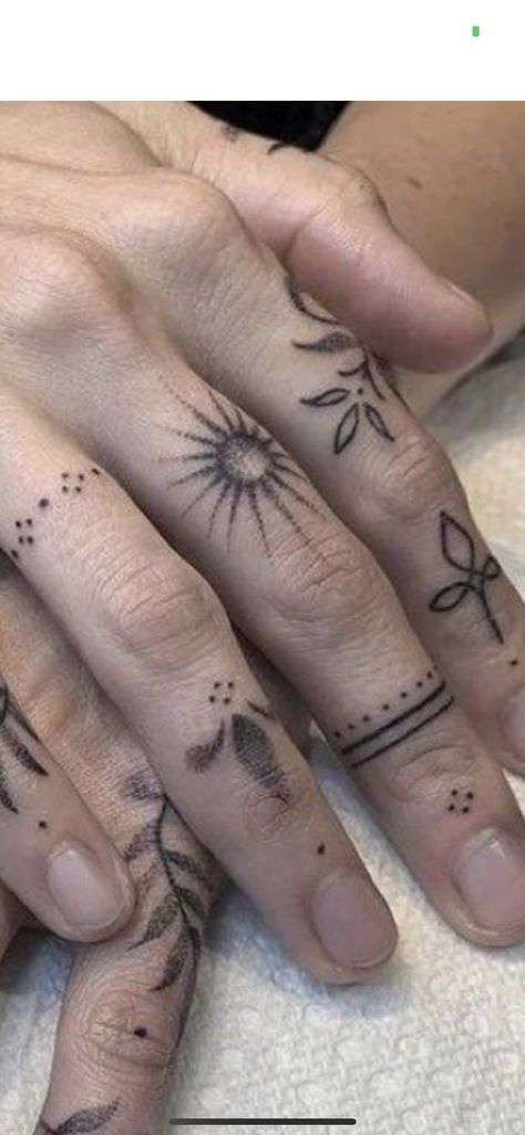 Spiritual Hand, Finger Tattoo Ideas, Thumb Tattoos, Small Finger Tattoos, Tato Henna, Finger Tattoo For Women, Finger Tats, Knuckle Tattoos, Hand And Finger Tattoos