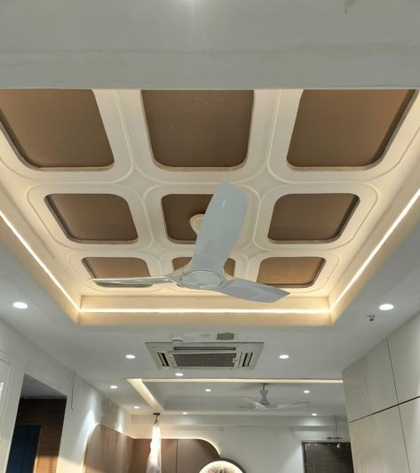 Drawing Area Ceiling Design, Guest Bedroom False Ceiling Design, Plan Ceiling Design, False Ceiling For Living Room, Bedroom Pop Ceiling Design Modern, Lobby Ceiling Design Modern, Fall Sealing, False Ceiling Design For Hall, Lobby Ceiling Design