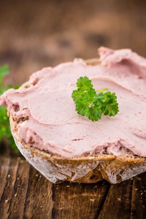 Liverwurst Sandwich, Homemade Luncheon Meat Recipe, Liverwurst Recipe, Luncheon Meat Recipe, Sausage Sandwich Recipes, Liver Sausage, Liverwurst, Sausage Sandwiches, Luncheon Meat