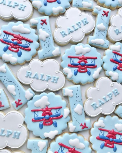 Vintage Airplane Cookies Decorated, Two Fly Birthday Cookies, Airplane Cookies 1st Birthday, Time Flies Cookies, Airplane Birthday Cookies, Time Flies First Birthday Party, Airplane 3rd Birthday Party, Airplane Decorations Party, One Year Flew By Birthday