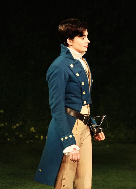 Anne Hathaway in the stage production of ‘Twelfth Night’ (2009, Delacorte Theatre). Shakespeare Costumes, Stage Production, Flying Ace, Twelfth Night, Gender Envy, Costume Drama, Poses References, Anne Hathaway, Pose Reference Photo