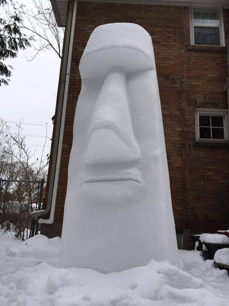 Snow Sculptures Ideas, Snow Sculptures Easy, Snow Sculpture Ideas, Snow Ideas, Snowman Ideas, Snow Crafts, Funny Snowman, Snow Sculptures, Ice Art