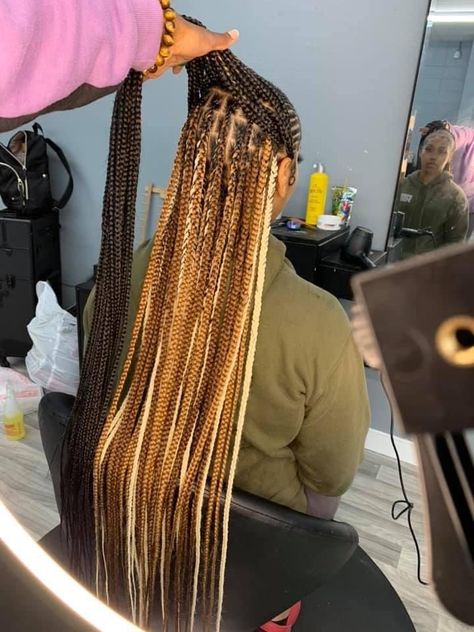 Thigh Length Knotless Braids With Color, Ginger Brown And Blonde Box Braids, Fall Hair Colors For Black Women Braids, Fall Colored Braids, Blonde Brown And Black Knotless Braids, Fall Knotless Braids Color, Fall Color Knotless Braids, Fall Color Box Braids, Long Knotless Braids With Color