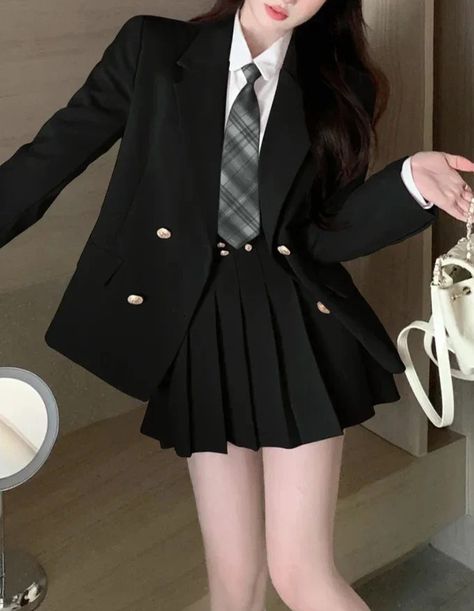 Blazer Uniform School, Blazer With Skirt Outfits, Cute Uniform Outfits For School, School Uniform Outfits Aesthetic, Cute School Uniform Outfits, Kawaii School Uniform, School Outfits Uniform, Aesthetic Uniform, Uniforms Outfits