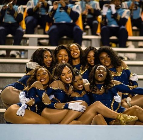 Hbcu Majorette Aesthetic, Southern University Dancing Dolls, Fabulous Dancing Dolls, Majorette Aesthetic, Majorette Outfits, Dancing Dolls Bring It, Dance Uniforms, Black Dancers, Marching Bands