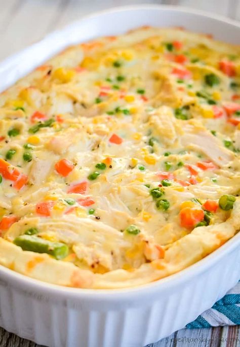 Mashed Potato Topped Casserole, Mashed Potatoes Chicken Casserole, Casseroles Using Mashed Potatoes, Cream Of Soup Casserole Recipes, Meals Using Mashed Potatoes, Casserole Potato Recipes, Best Casserole Dishes, Chicken Casserole With Mashed Potatoes, Mashed Potato Chicken Casserole